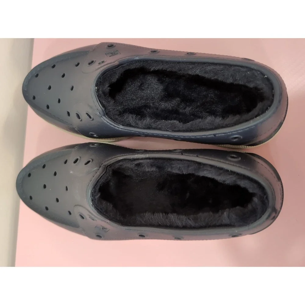 Sperry Women's‎ Navy Float Boat Shoes with Faux Fur Lining Size 9 NWOT